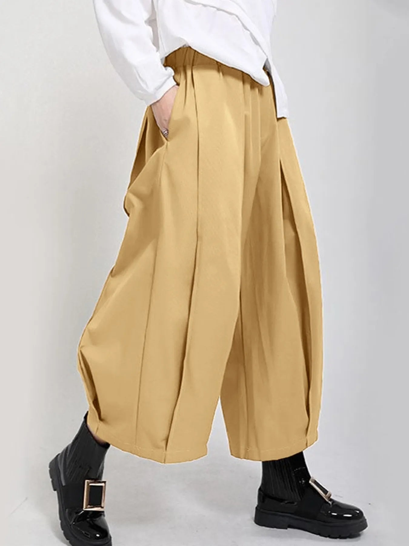 Wide Leg Pleated Detail Cropped Pants | Deb Shops