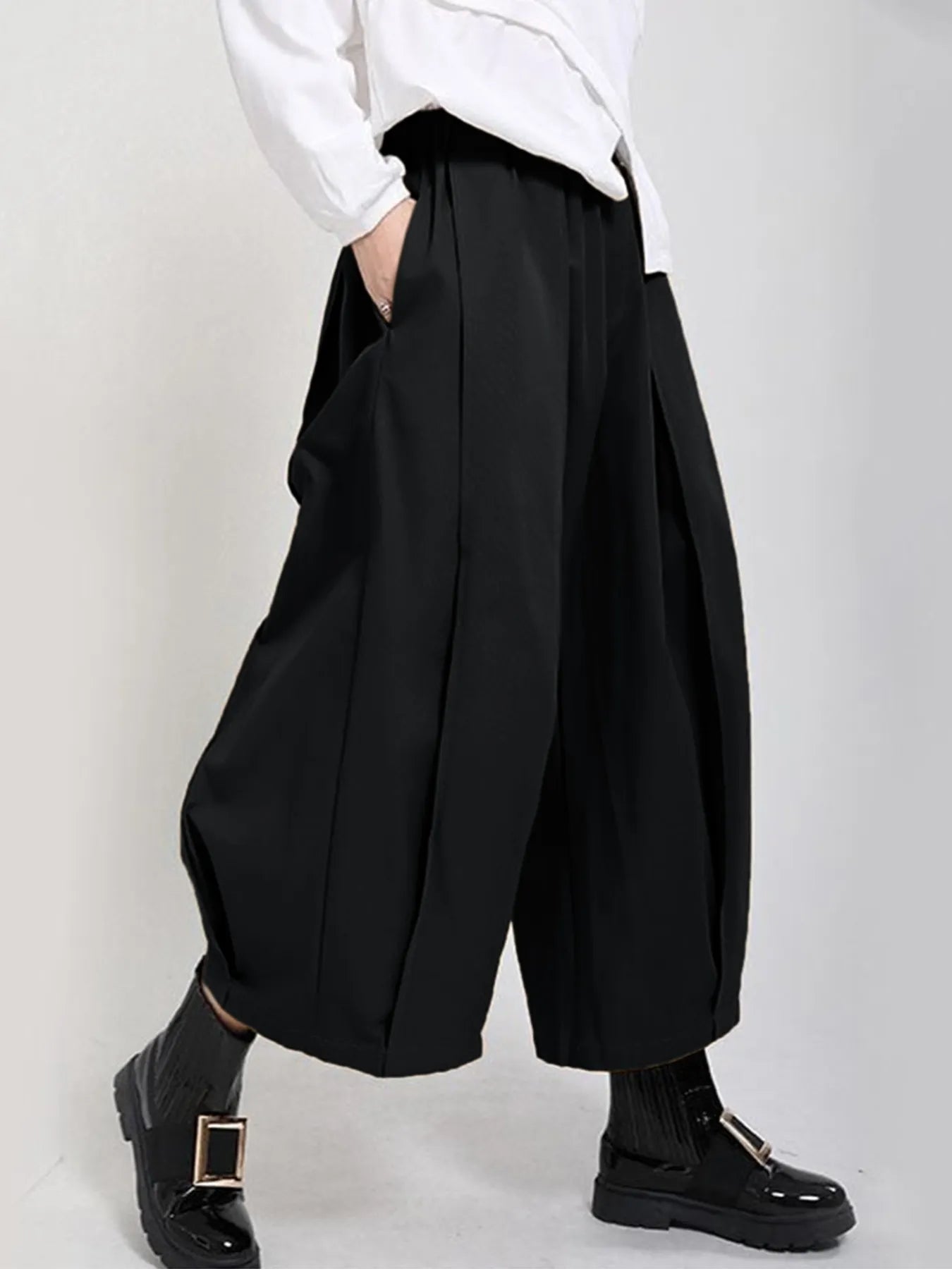 Wide Leg Pleated Detail Cropped Pants | Deb Shops
